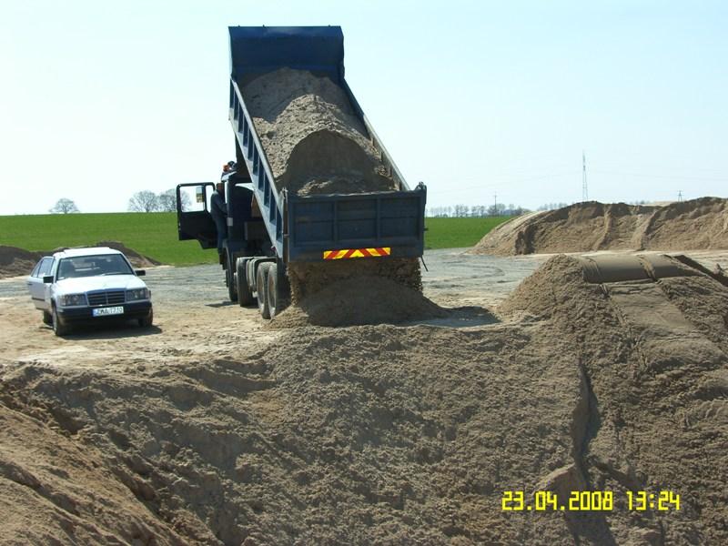 Sam. Ciężarowy MAN - transport kruszywa - wymiana gruntu