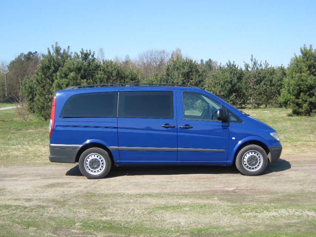 Mercedes Vito (9-osobowy)