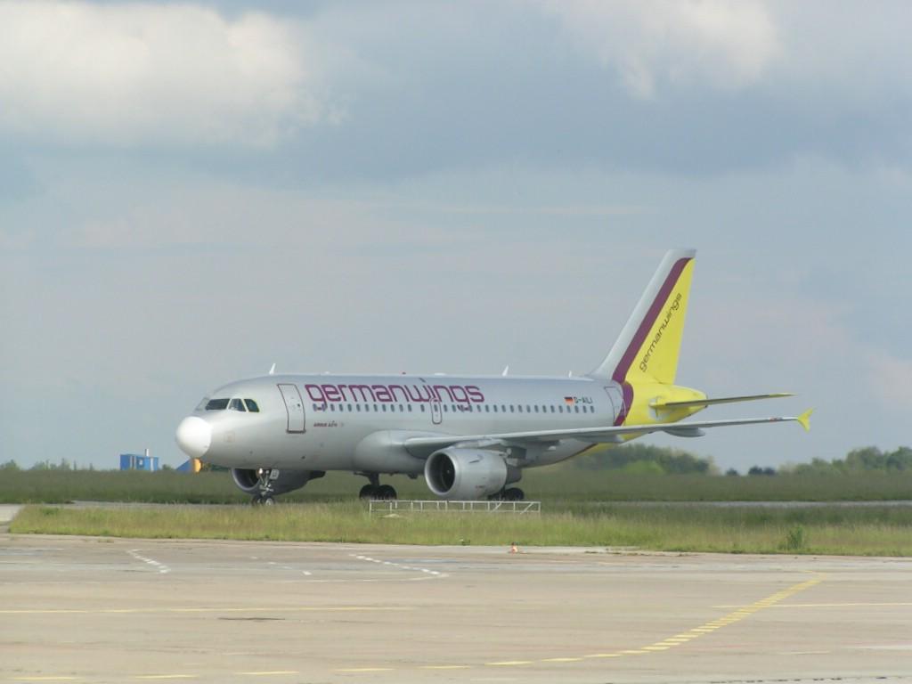 Linia Germanwings.Kraków-Stuttgart poleca GEOTOUR, Chorzów, śląskie