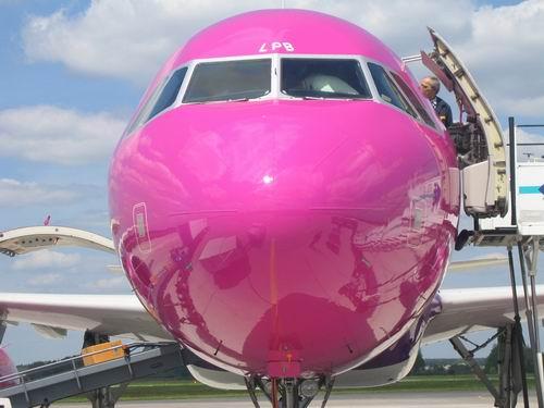 WIZZAIR.Przeloty na trasie Poznań-Paryż Beauvais, Chorzów, śląskie