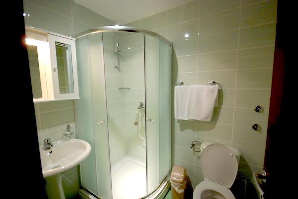 Budva Villa Krapina*** Studio, Centrum Podróży Antares Gdynia, Gdańsk, Tczew wycieczki