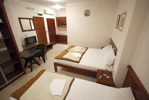 Budva Villa Krapina*** Studio, Centrum Podróży Antares Gdynia, Gdańsk, Tczew wycieczki