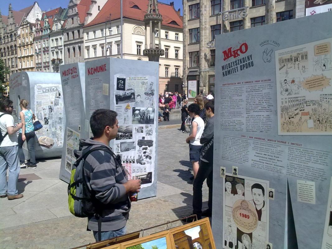 Konstrukcje reklamowe, reklama na pojazdach, Wrocław, dolnośląskie