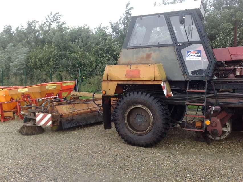 Zbieraka poboczy (ścinarka) SK-85 na 12145 Zetor, Przylesie, opolskie