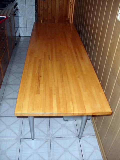 Stół z metalowymi nogami OKAZJA, Nowa Ruda, dolnośląskie
