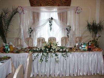 dekoracja stołu weselnego Pary Młodej - kliknij, aby powiększyć