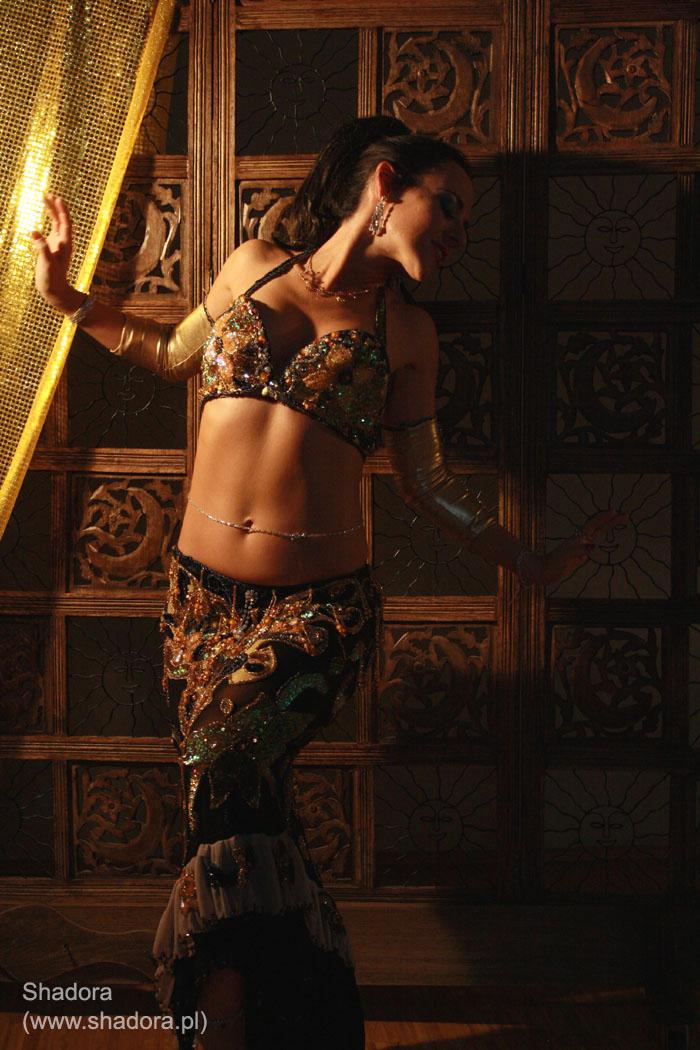 bellydancer