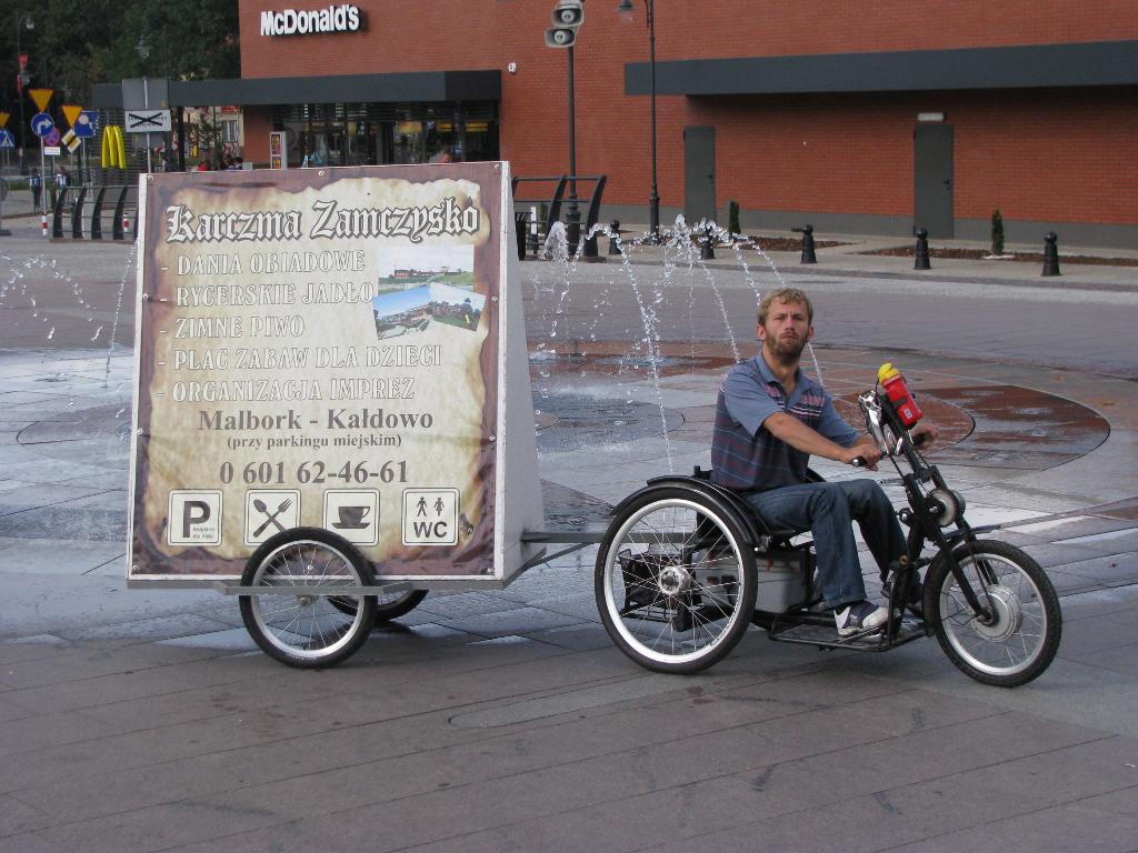 Reklama marketing mobilna stacjonarna ulotki baner, Malbork, pomorskie