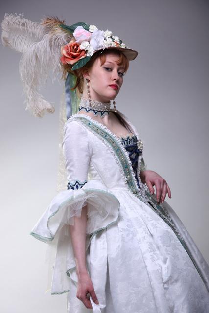 Do sprzedania suknia ślubna, barokowa