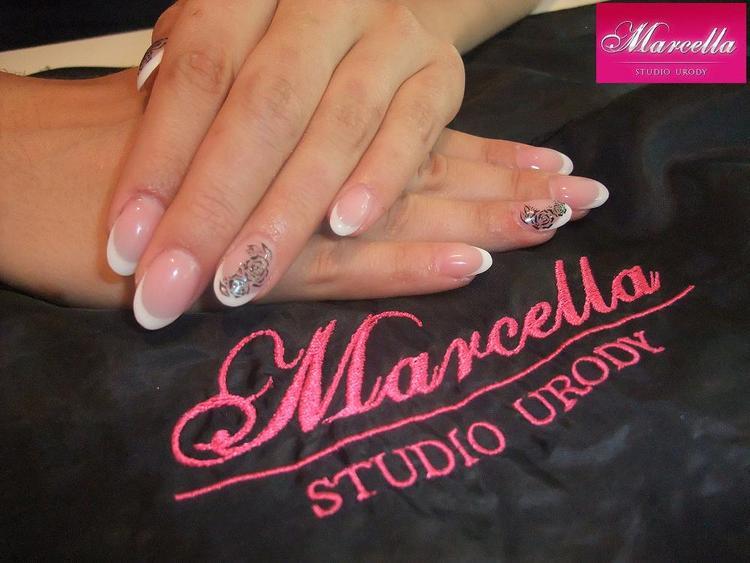 Żelowanie dłoni manicure hybrydowy tipsy tychy , śląskie