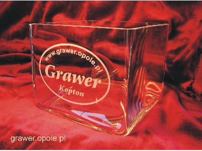 Grawer na szklanym wazonie - GRAWER Opole - Dariusz Kopton - kliknij, aby powiększyć