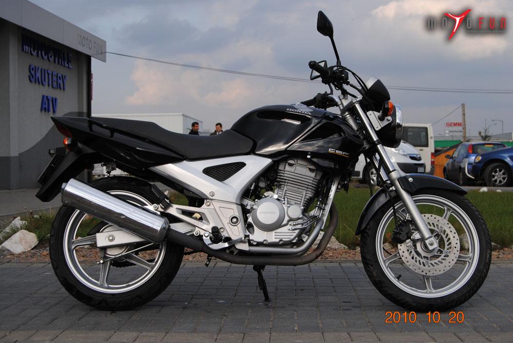 Honda CBF 250 - jak na egzaminie