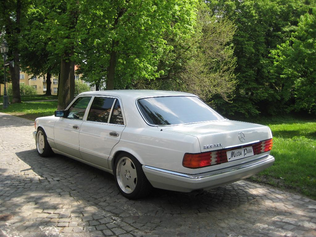 Mercedes-Benz 560SEL S-Klasa do Ślubu Rzeszów, podkarpackie