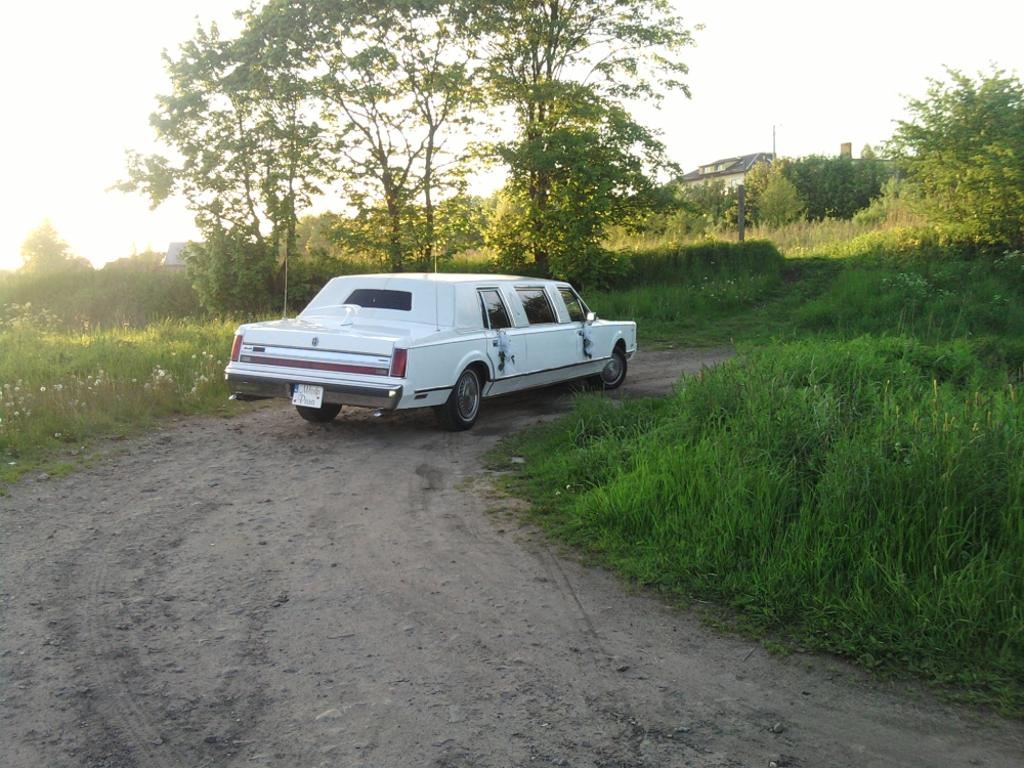 LIMUZYNA LINCOLN DO SLUBU I NA INNE UROCZYSTOSCI, Łubiana, Kościerzyna, pomorskie