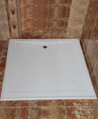 Doskonale wykonane brodziki niskoprogowe serii COMFORT już do nabycia w firmie BUDO-PLAST