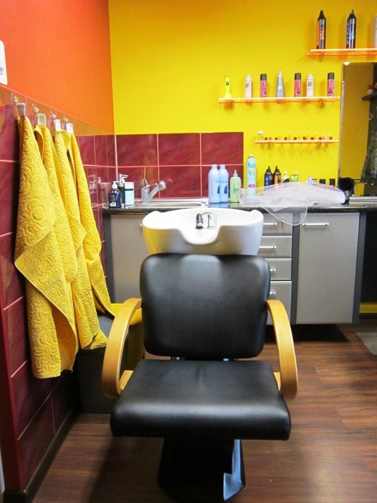 Salon fryzjerski, strzyżenie, farbowanie fryzjer , Simoradz, śląskie