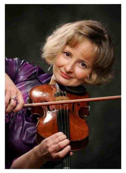 Agnes  Violin