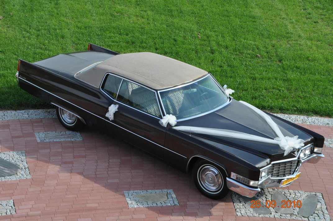 Auto do Ślubu Zabytkowy Cadillac DeVille