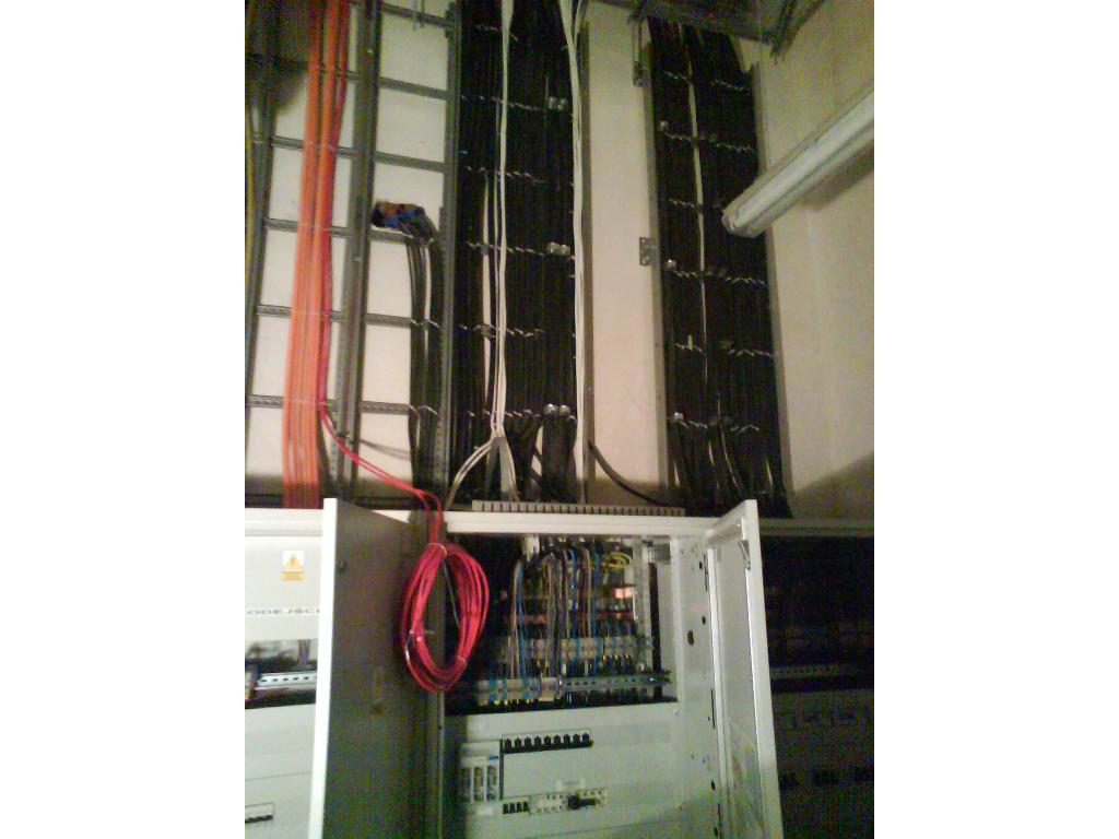 Instalacja w korytach
