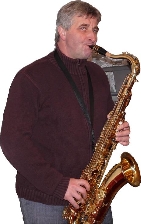 Ukończyłem Państwowe Szkoły Muzyczne  - saksofon  i organy