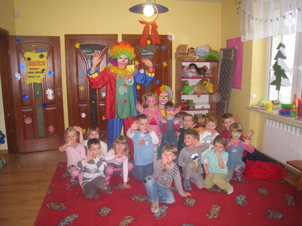 KLAUN CLOWN W PRZEDSZKOLU