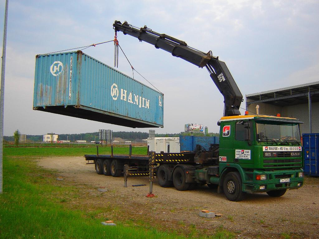 transport kontenerów HDS 