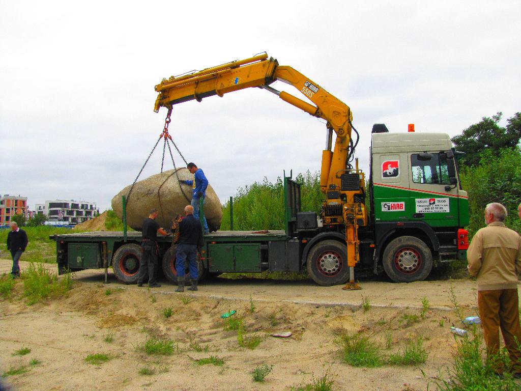 transport głazów i granitów 