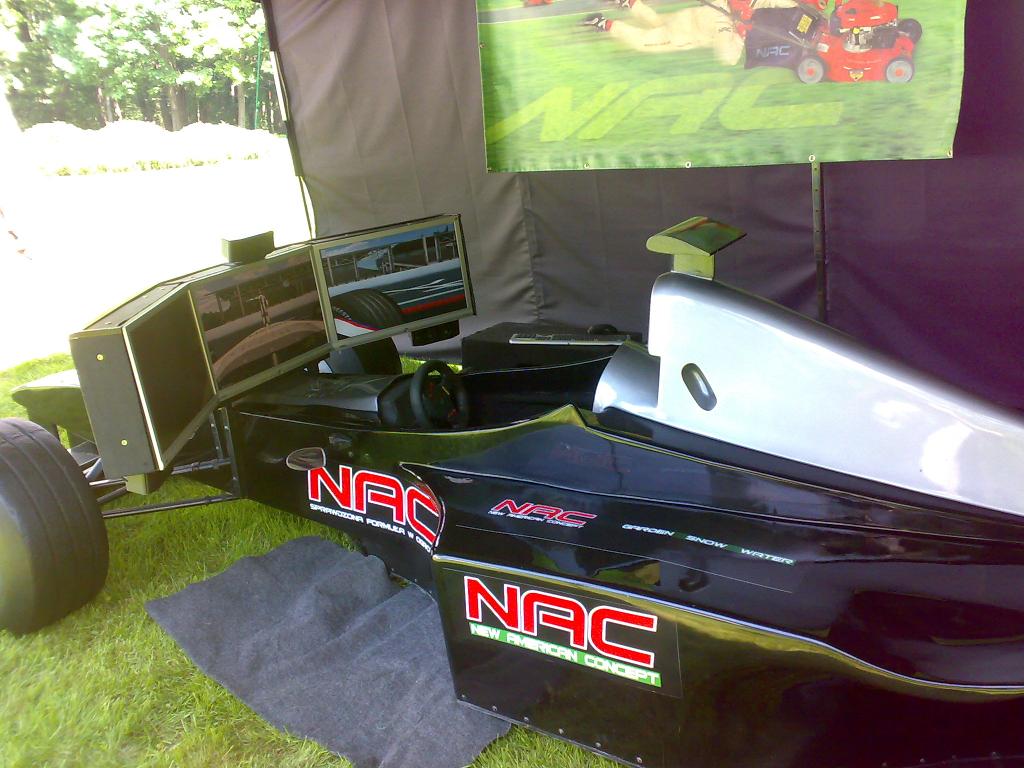Symulator Bolidu F1. www.woks.pl/symulatory,euro bungee, byk rodeo, zamki,suchy basen,zjeżdżalnie,