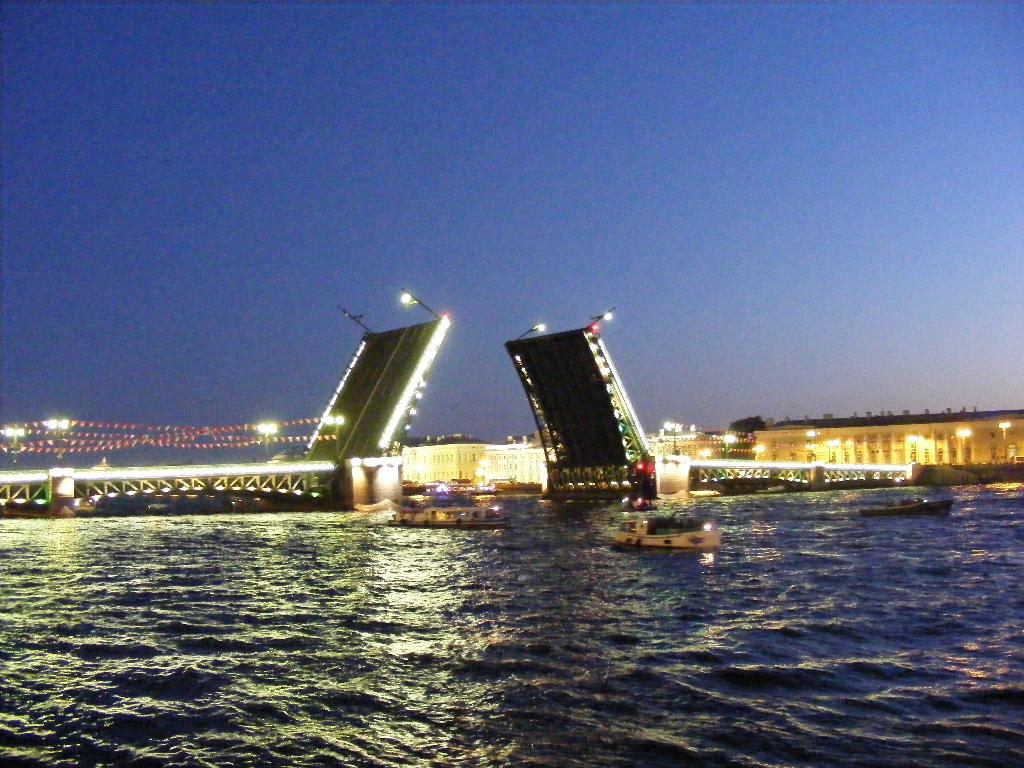 St. Petersburg - Otwarcie Mostów