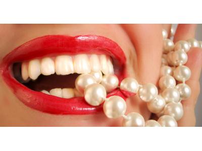Zęby białe jak perły - Stomatologia Estetyczna - kliknij, aby powiększyć