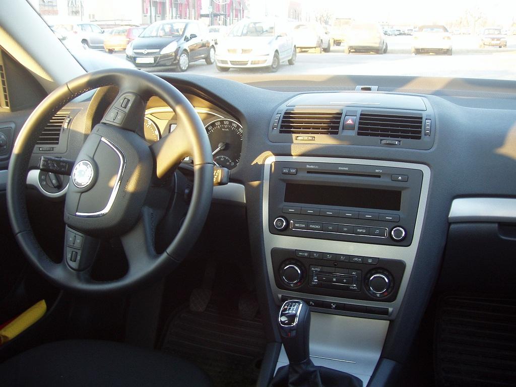 Skoda Octavia 2 FL 1. 8 TSI Elegance Sedan 2010 / 2011