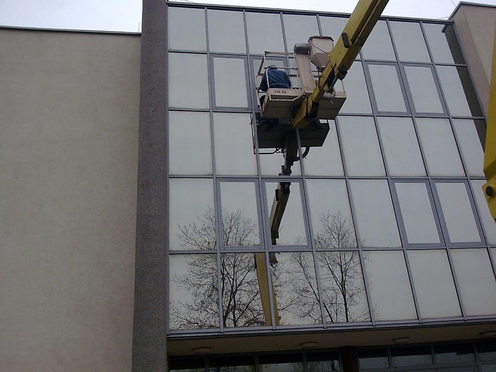 Odśnieżanie dachów Kielce usuwanie sopli ABRO, świętokrzyskie