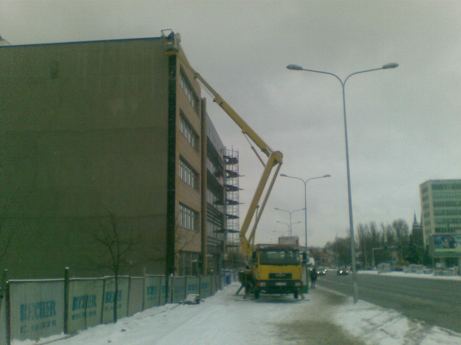 Podnośnik koszowy Kielce zwyżka wynajem usługi, Kielce świętokrzyskie, świętokrzyskie