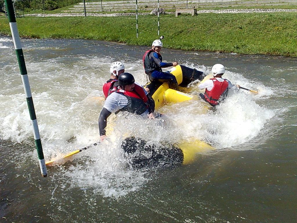 SPŁYWY PONTONOWE (RAFTING), HYDROSPEED, KAJAKI, NOWY SĄCZ, małopolskie