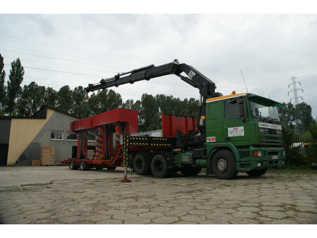 transport nad gabarytowy plus dźwig hds hiab 550