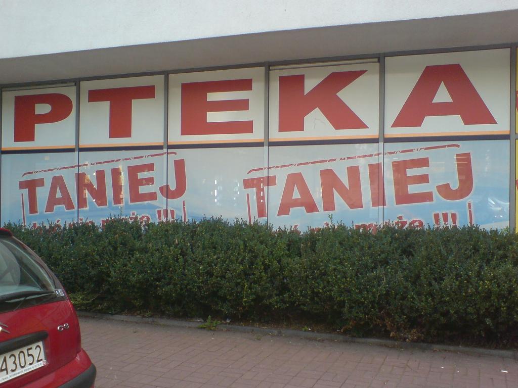 Oklejanie witryn sklepowych