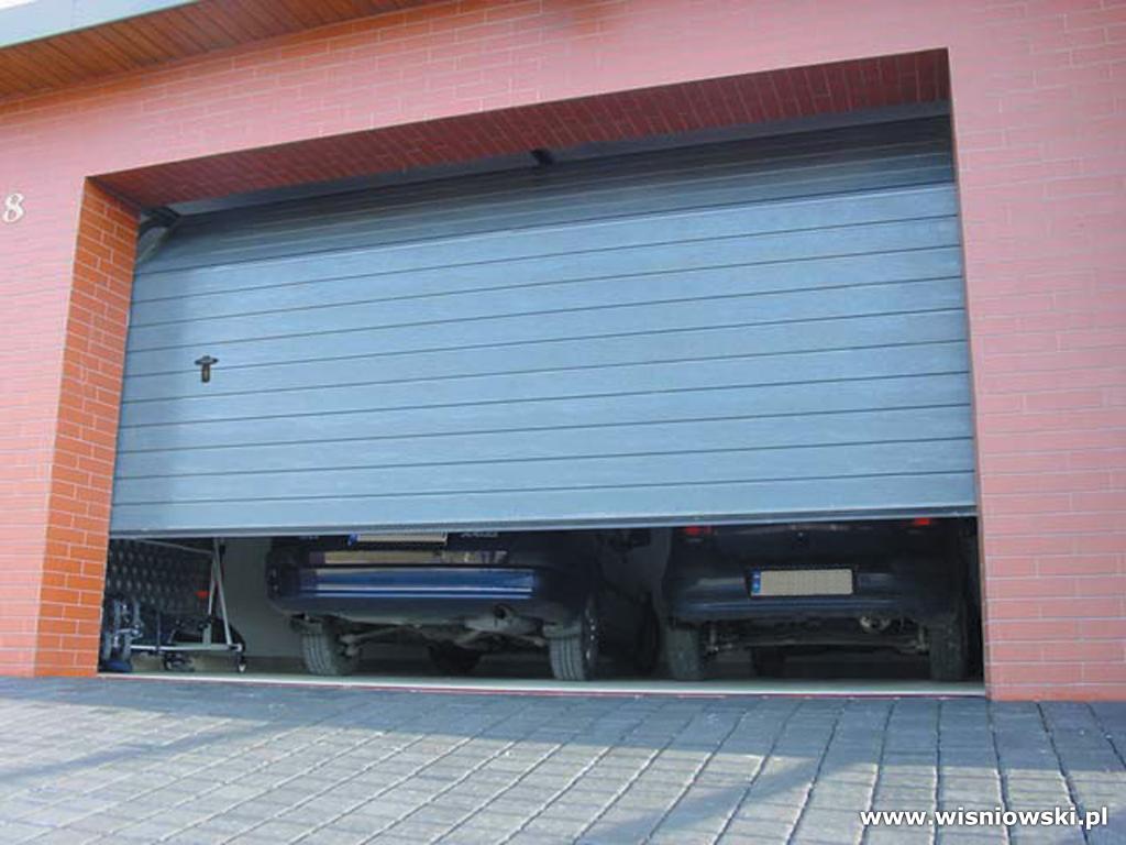 Brama garażowa segmentowa Wiśniowski