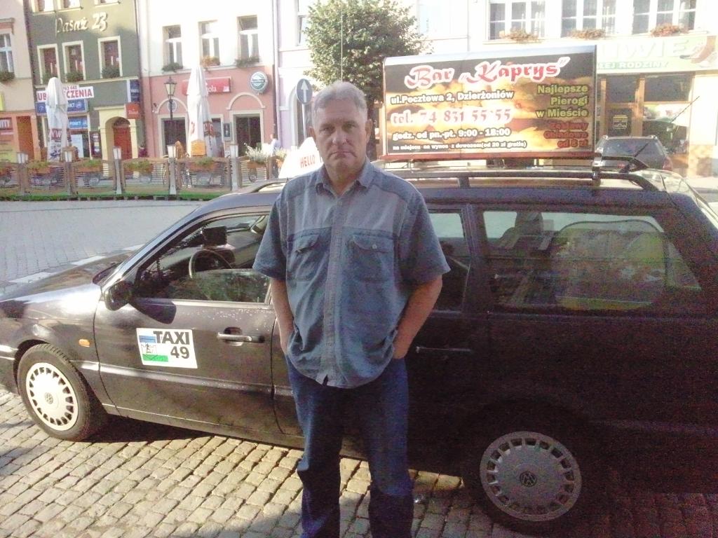 Reklama mobilna zewnętrzna na dachu taksówki Mobd, Bielawa, dolnośląskie
