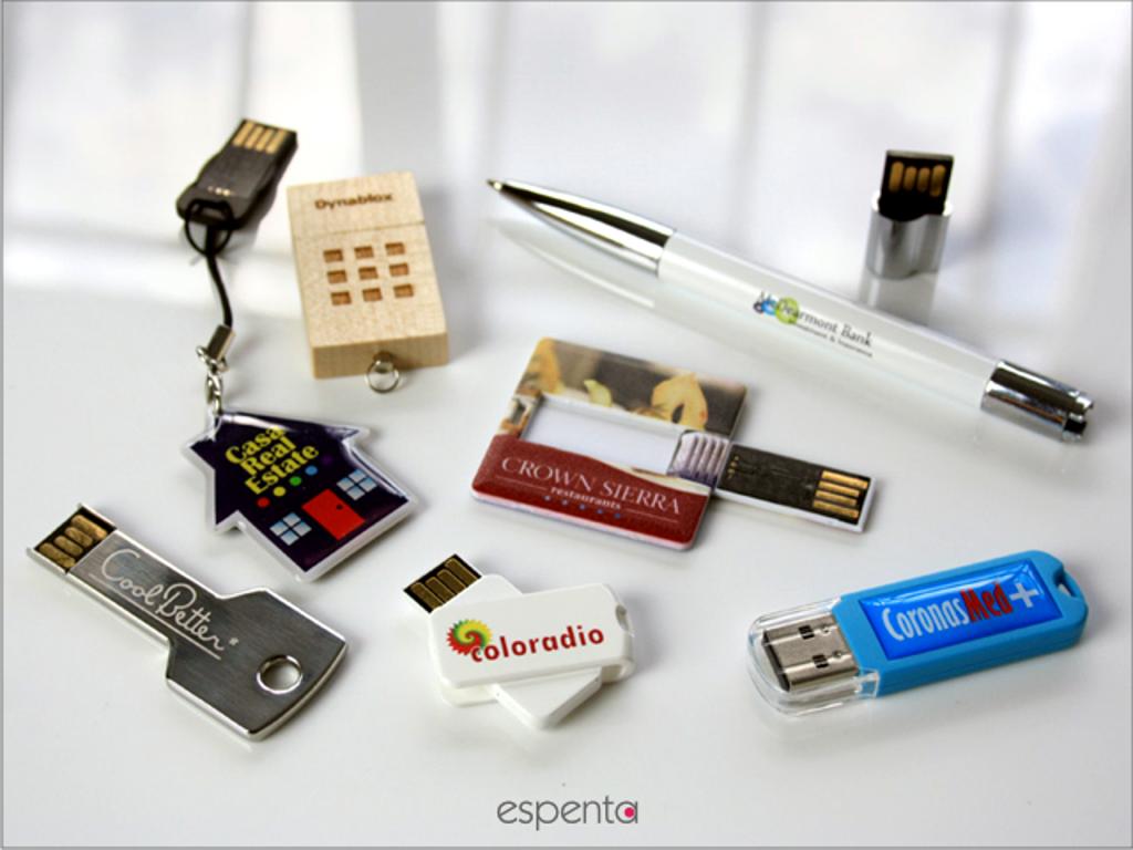 Pendrive"y z grawerem/nadrukiem logo