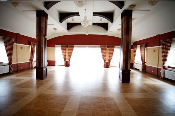 Konferencje, hotel, restauracja, wesela, chrzciny, Świdnik, lubelskie