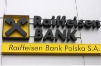 Litery przestrzenne dla placówki Raiffeisen Banku