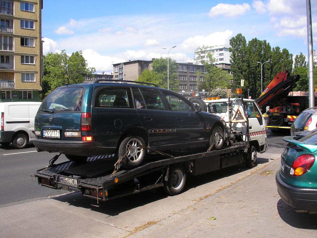 Pomoc drogowa warszawa ,holowanie warszawa,autoholowanie warszawa , mazowieckie