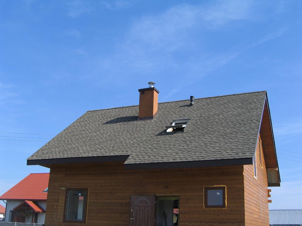 Wykonywanie pokryć dachowych gontem. Budowa drewnianych altan i wiat, podkarpackie