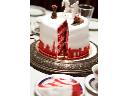 Tort red Velvet - motyw Paryż