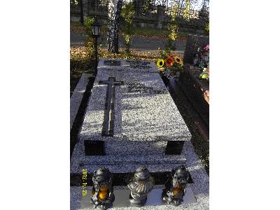sprzątanie grobu Kielce - kliknij, aby powiększyć