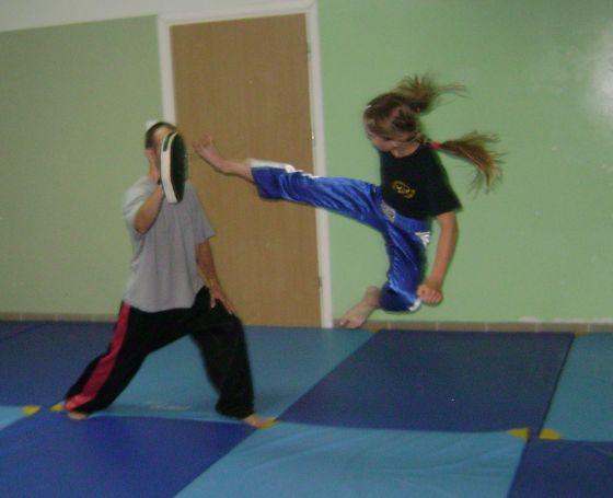 Kick-boxing, karate sportowe, dzieci, zajęcia, gimnastyka, treningi, Warszawa Mokotów, mazowieckie