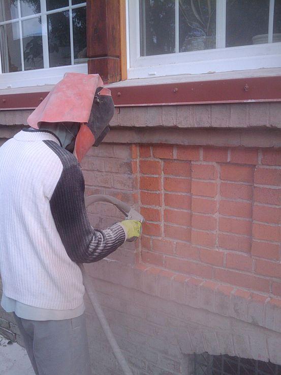 Piaskowanie czyszczenie elewacji z cegły z kamienia spoinowanie cegły, Katowice, śląskie