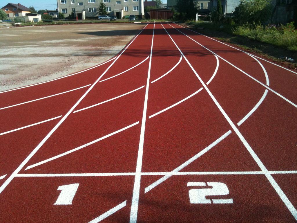 Malowanie linii na boiskach, nawierzchnie sportowe, serwis 