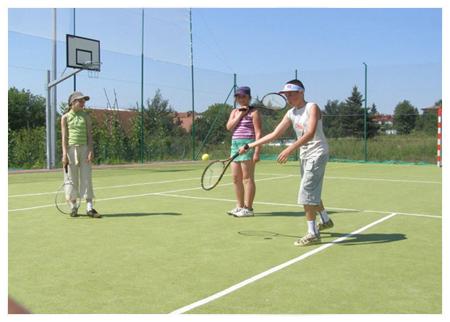 Obozy sportowe - pływackie piłkarskie, Strzyżow, podkarpackie