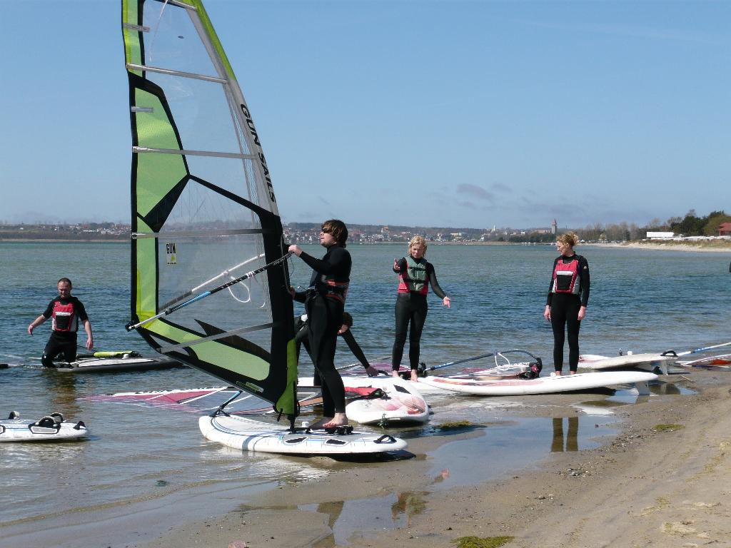 Obozy , Kolonie Windsurfingowe dla dzieci młodzieży Chałupy, Hel, Chałupy,Hel,Władysławowo, pomorskie